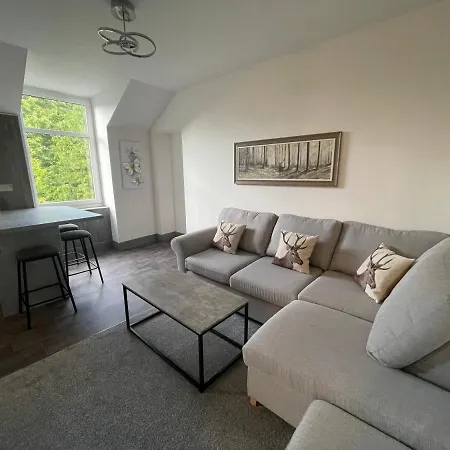 Crown Aros Beag, Ultra City Central 2 Bedroom Apartment With Free Parking Onsite Inverness Exterior photo