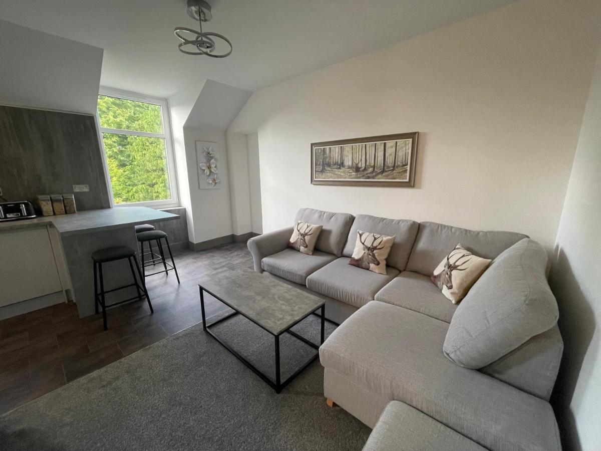 Apartment Crown Aros Beag, Ultra 2 Bedroom With Free Parking Onsite *