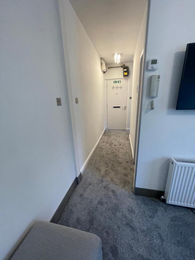 Crown Aros Beag, Ultra 2 Bedroom With Free Parking Onsite Apartment *